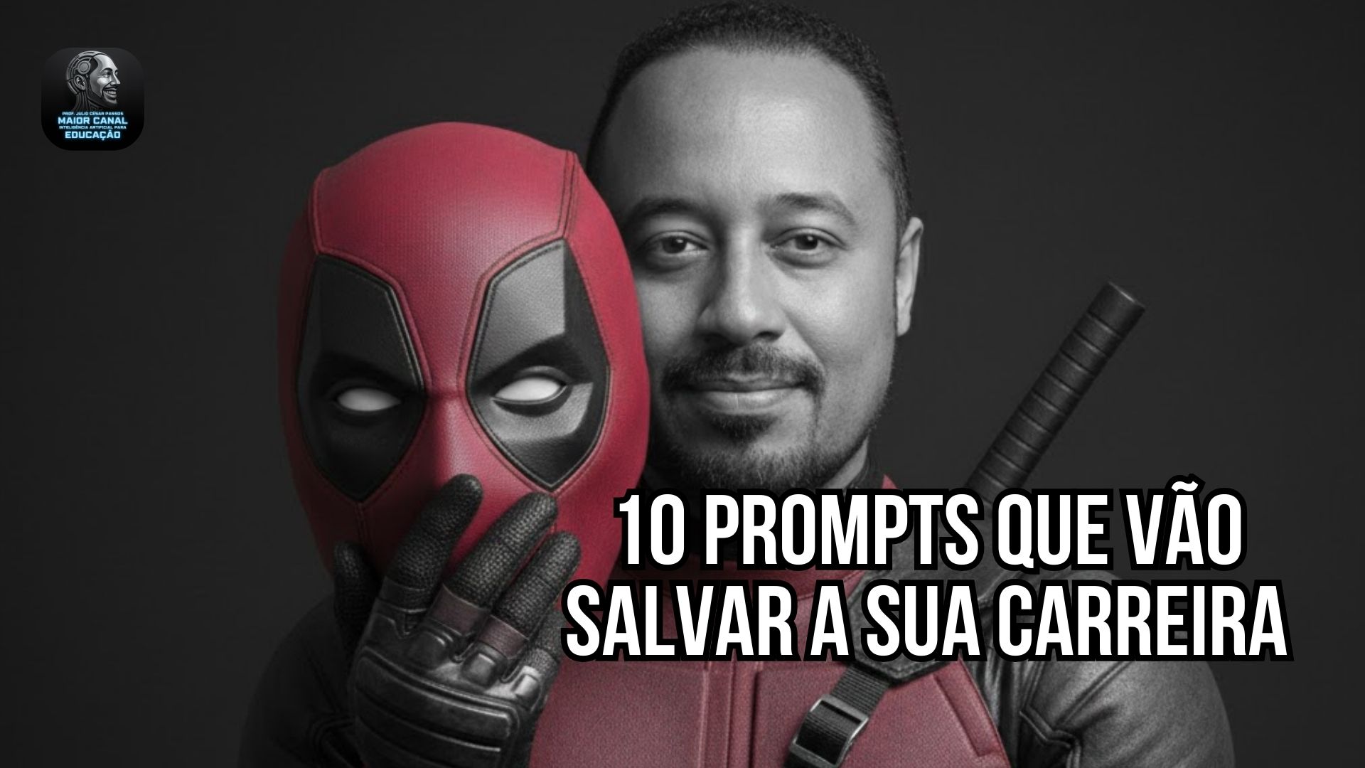 Professor segurando máscara de super-herói representando transformação profissional com IA